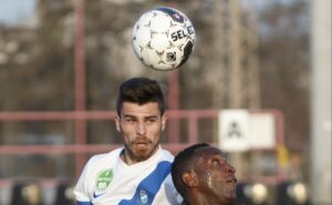 kopfball im fussball richtig machen